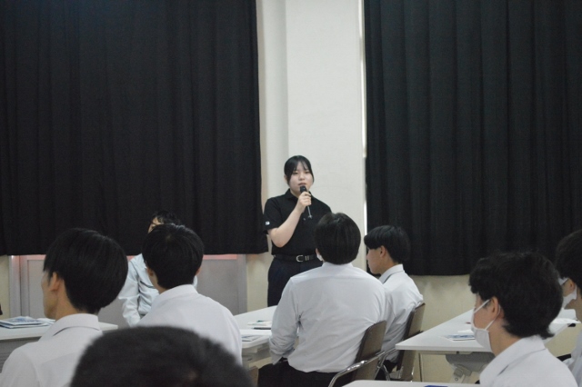 DSC_0050 (640x426)