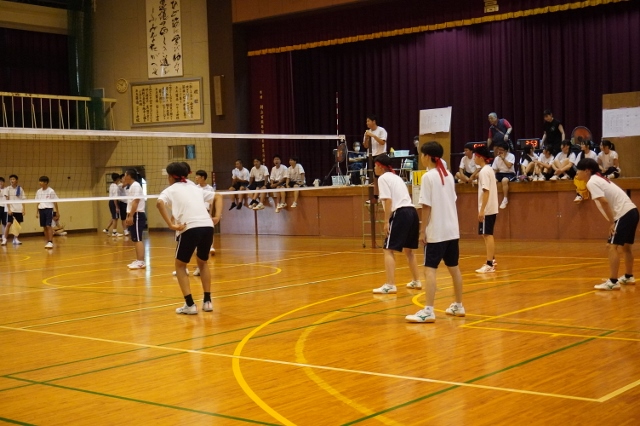 男子バレー８