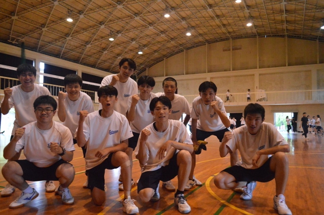 男子バレー３