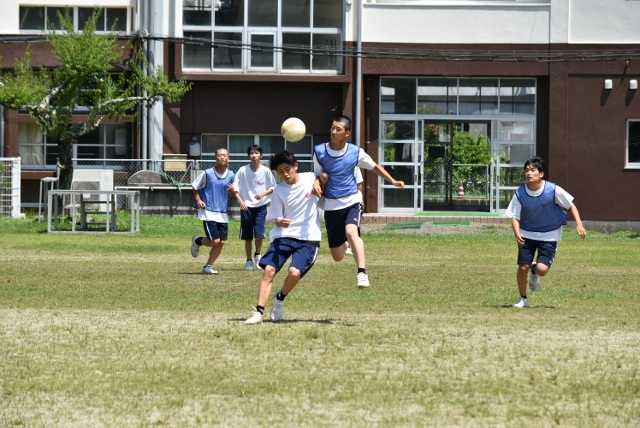 サッカー４