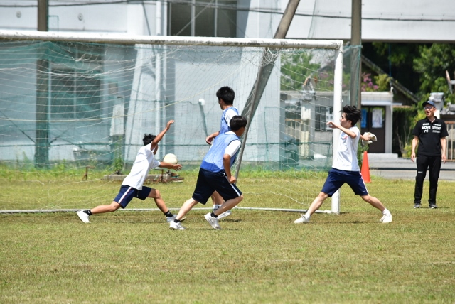サッカー６