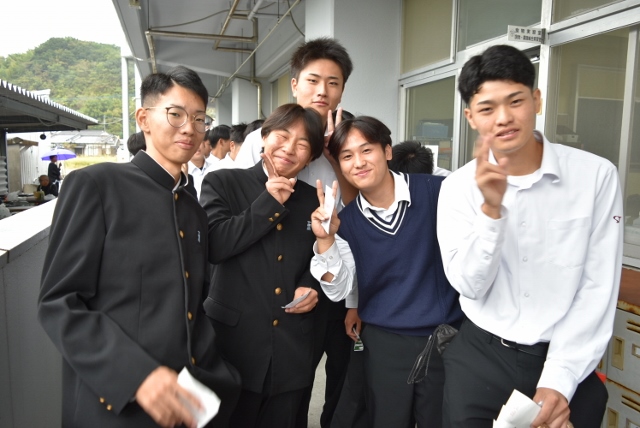 DSC_7864 (640x428) DSC_7864 (640x428)